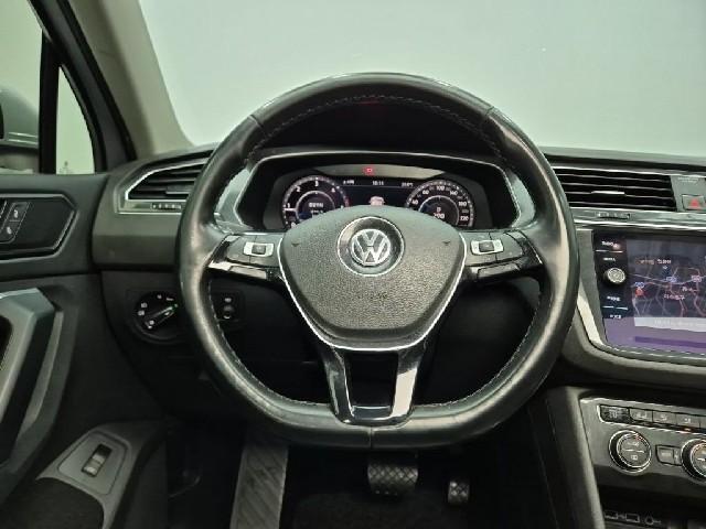 6081000258R9.jpg