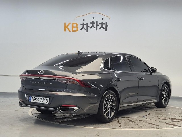 6081000405R3.jpg