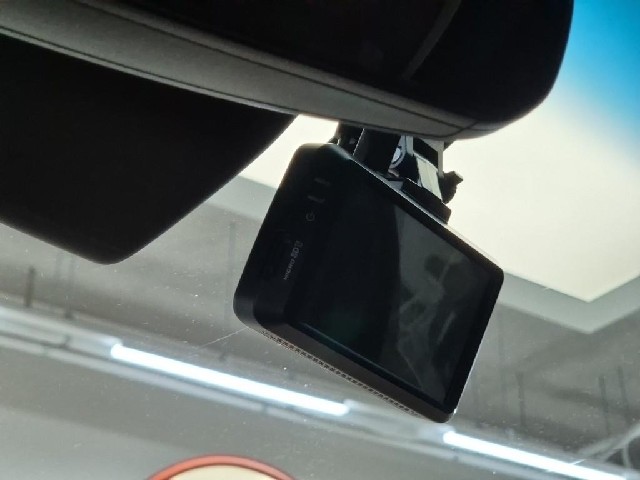 6071500045R18.jpg