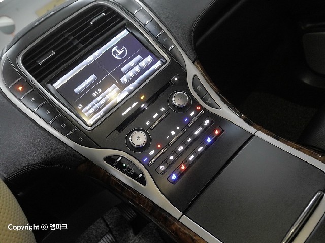 6081500332R9.jpg