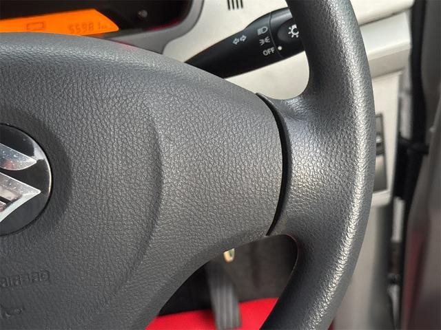 0541891A30261019W00208.jpg