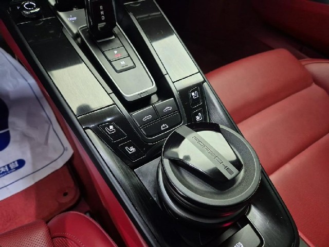 6091500157R15.jpg