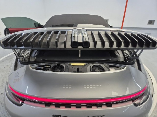 6091500157R18.jpg