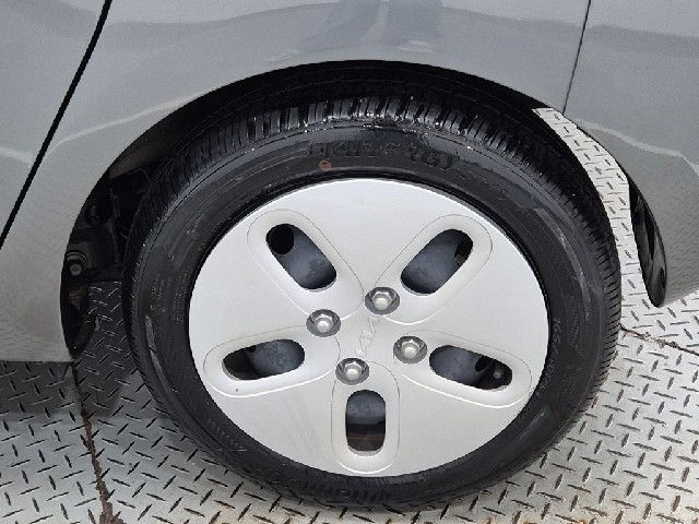 6081001359R20.jpg