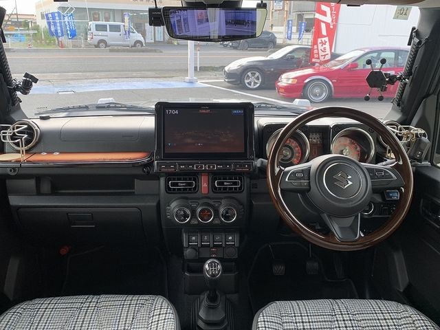 5370e7aa19a7bbcba63f7de9e5456a5d.jpg