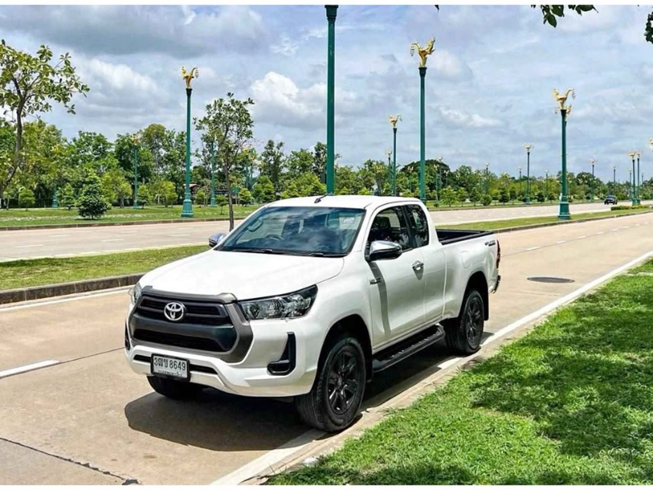 2020 Toyota Hilux, photo 1 of 1