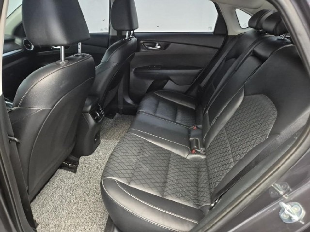 6081500923R12.jpg