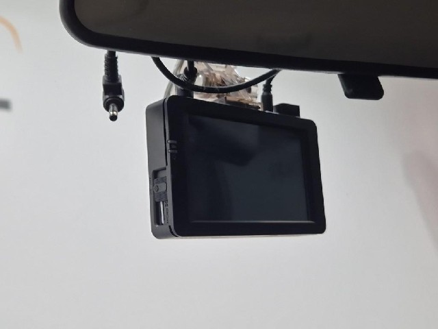 6061001861R14.jpg
