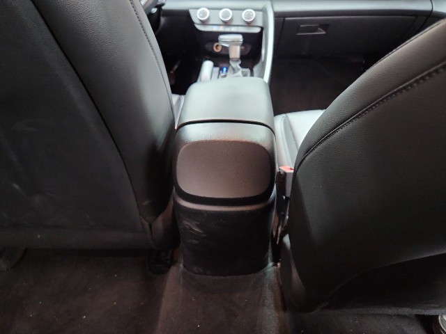 lotterental_104434798_z6Mck_4.jpg