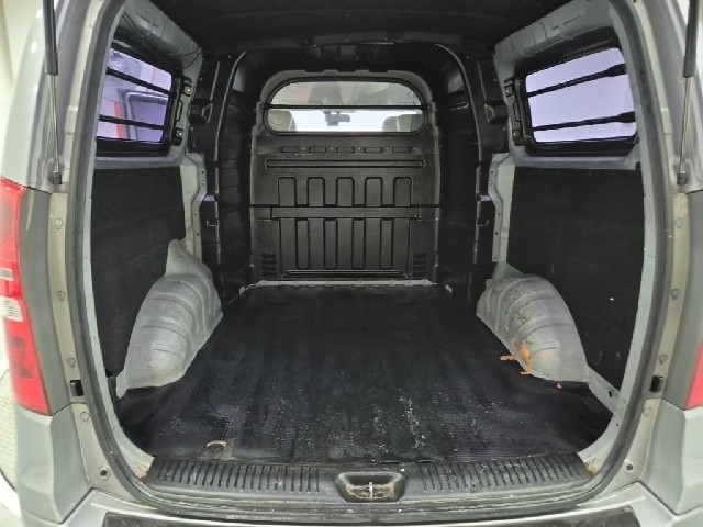 6081000889R18.jpg