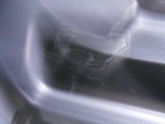 0500496A30251227W00107.jpg