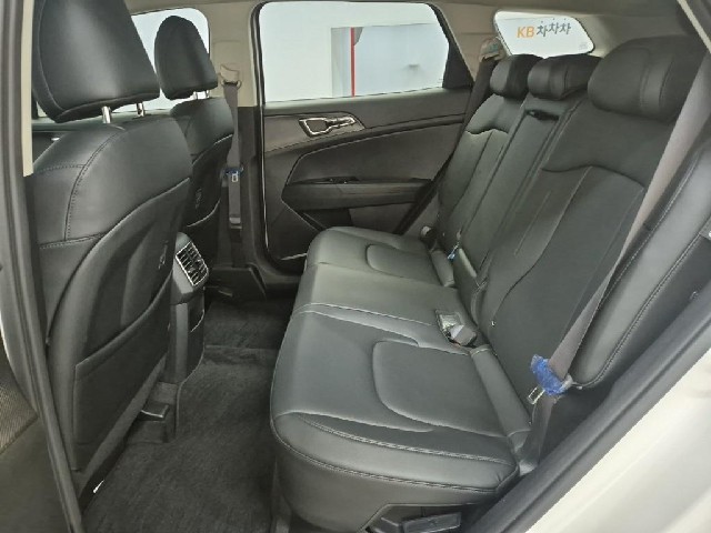 6081500671R12.jpg