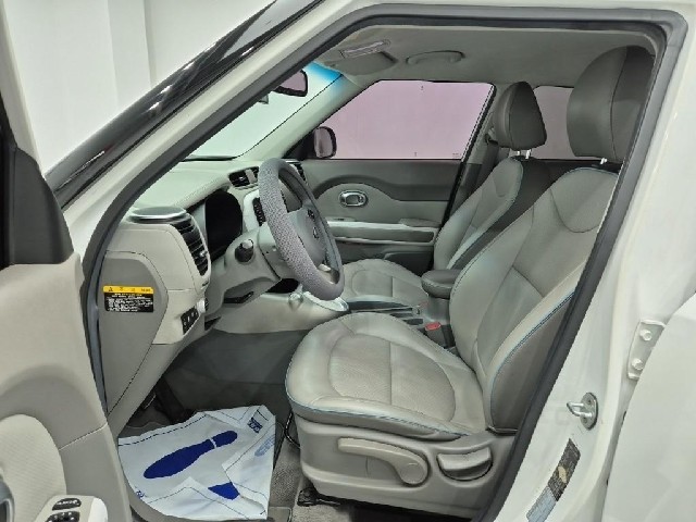 6081000625R11.jpg