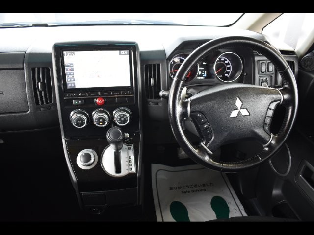 4b912ebf7bb2b09bef7f675b8b12bec3.jpg