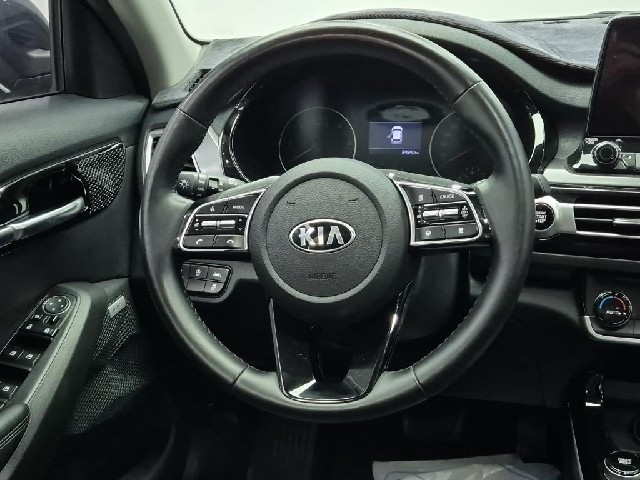 6091000684R9.jpg