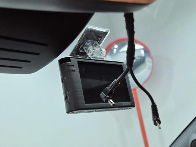 6061000299R14.jpg