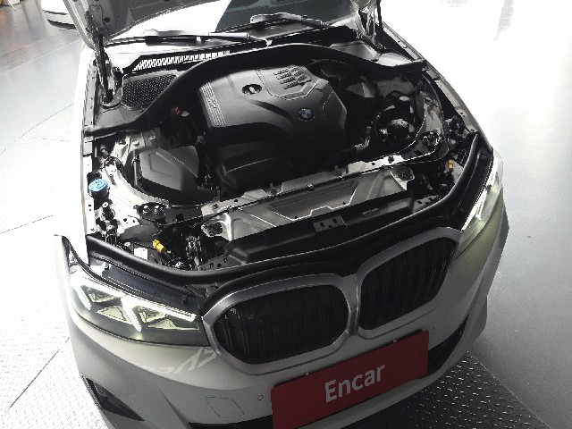 0166d57621842087963d2842bf691338.jpeg