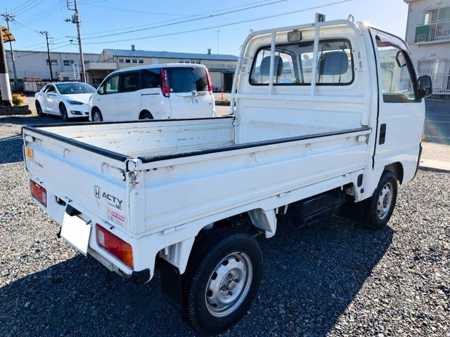 76ee173793592c039cf9211de994c211.jpg