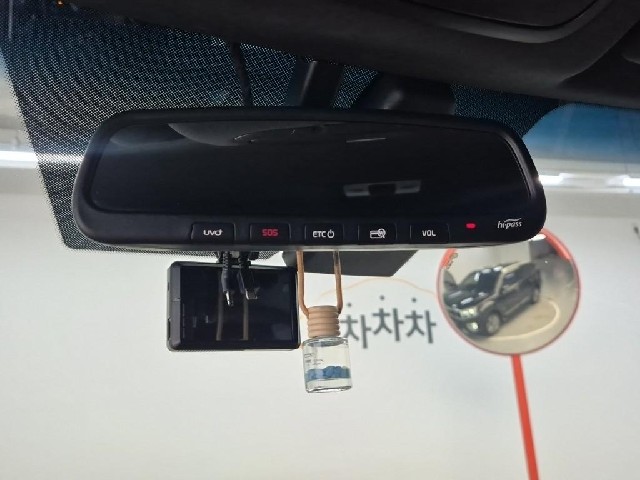 6081501960R17.jpg