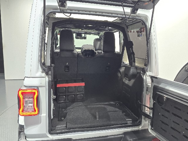 dc29f049501ec6988040b9a126ea8d28.jpeg