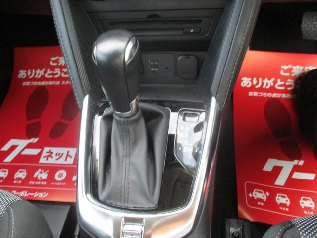 9030967A30260915W00116.jpg