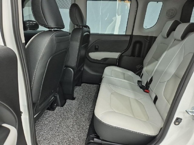 6091000795R12.jpg
