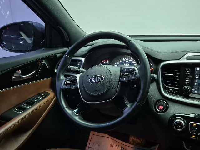 6091000067R9.jpg