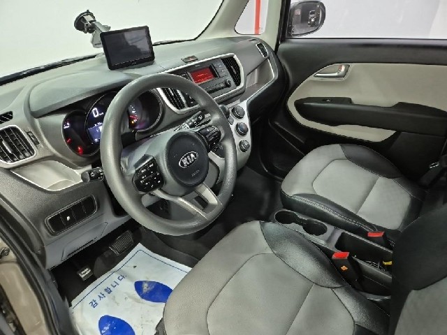 6081002451R7.jpg