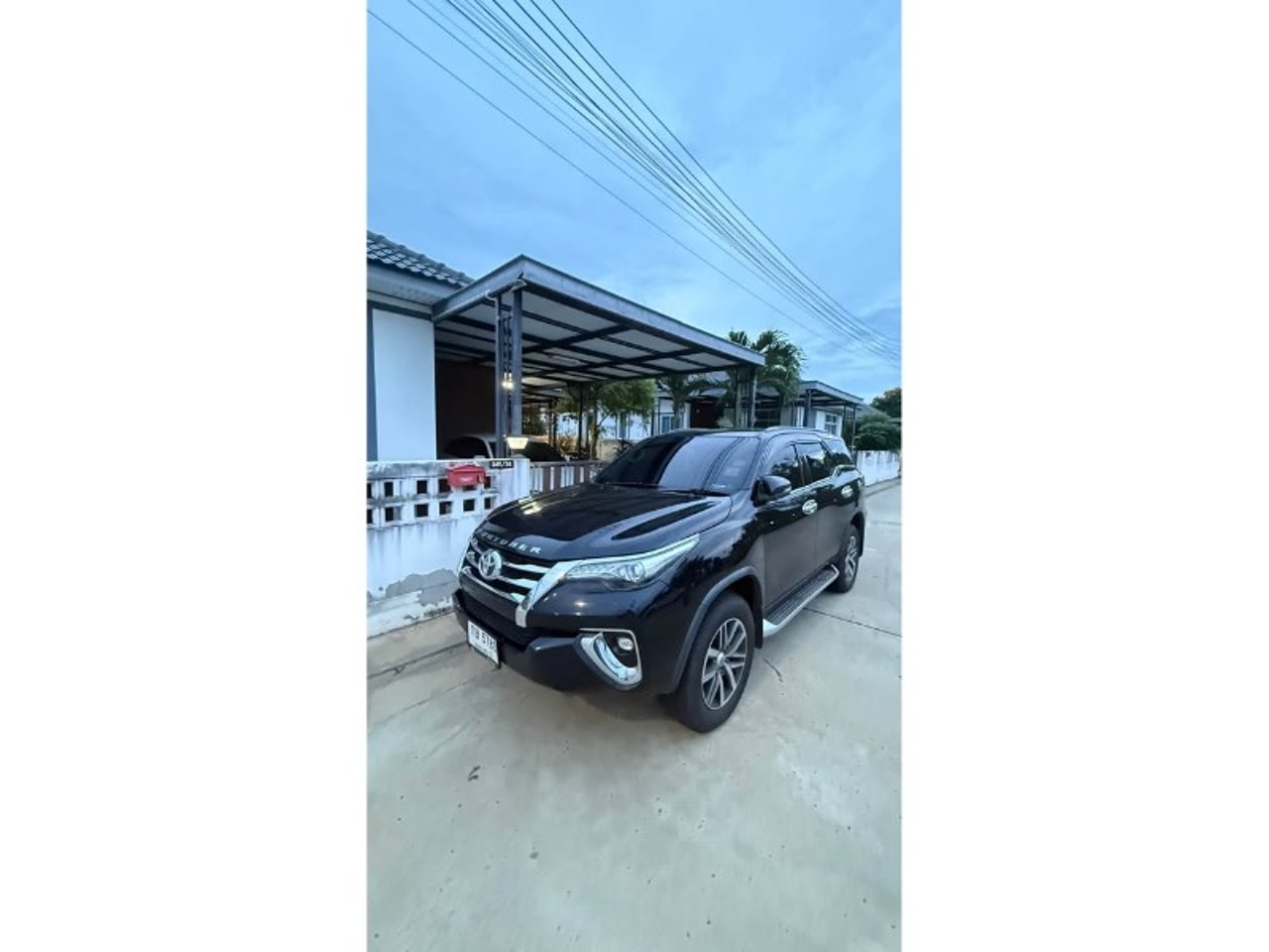 2019 Toyota Fortuner, photo 1 of 1