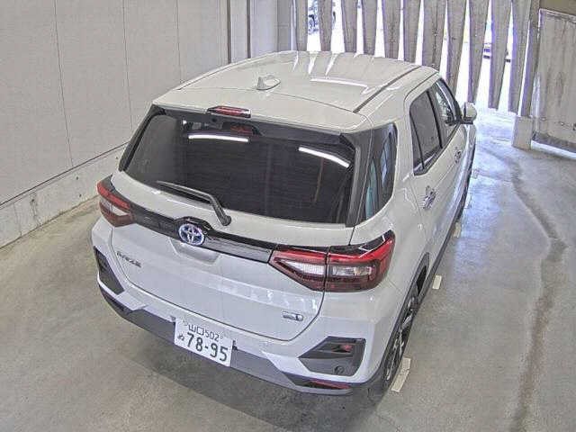 e934be1353e88e9d64f4b833a0b05254.jpg