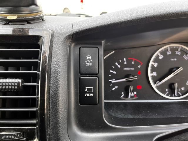 0500199A30261019W00216.jpg