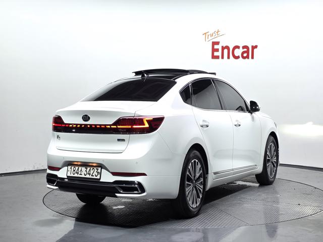 e295ac7527882e9f89a8b639988731c6.jpg