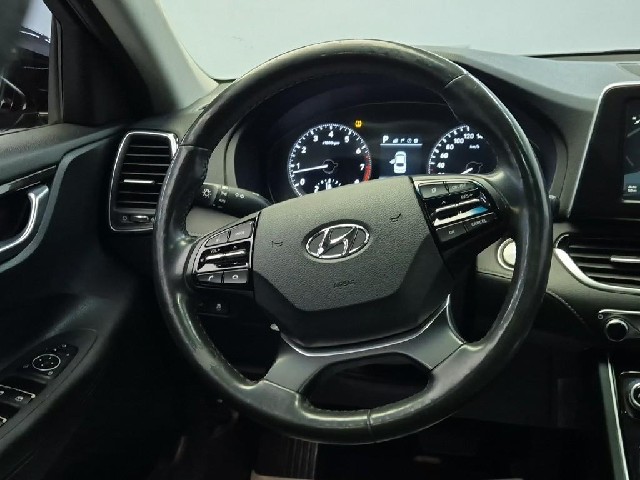 6081000782R8.jpg