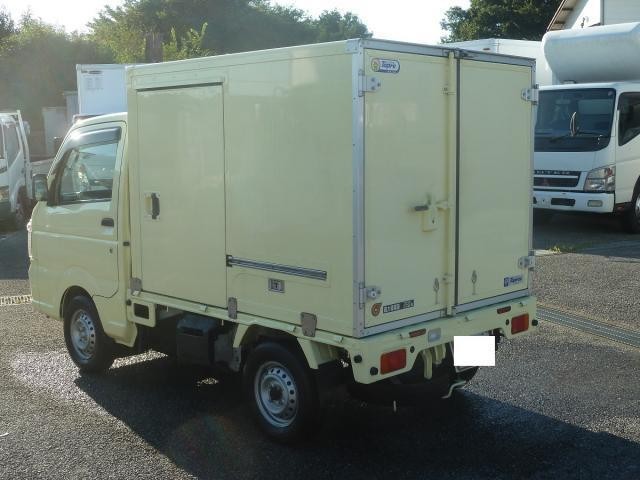14266621_carP_l_9.jpg