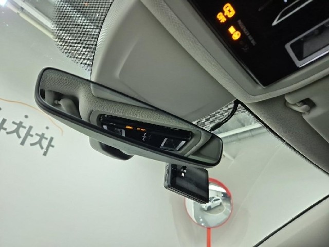 6081001455R18.jpg
