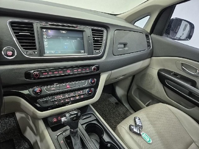 6101001916R10.jpg
