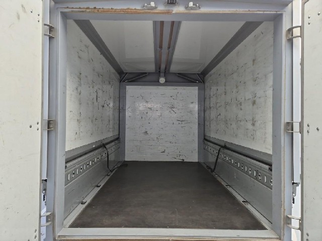6101501857R15.jpg
