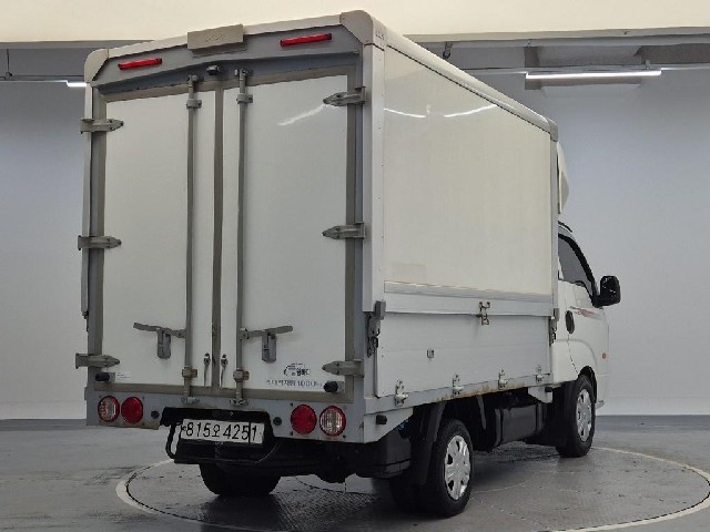 6101501857R3.jpg