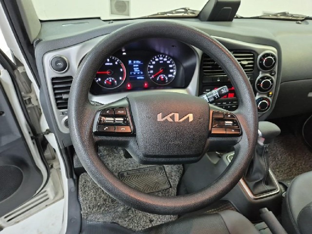 6101501857R8.jpg