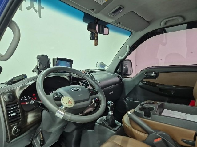 6101000752R6.jpg