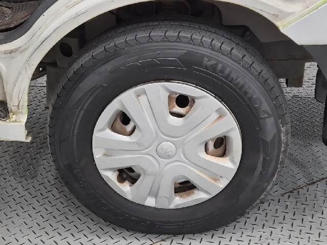 6101000633R17.jpg