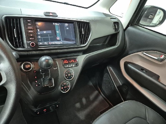 6101002201R10.jpg