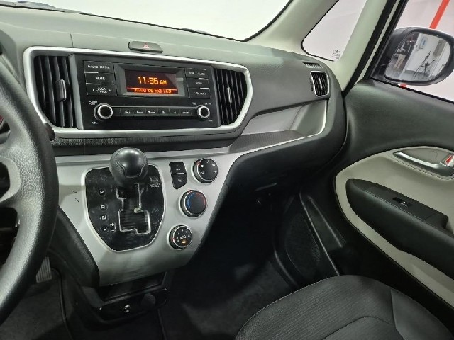 6101001875R10.jpg