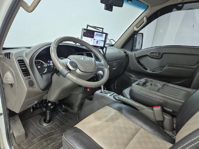 6101000097R6.jpg