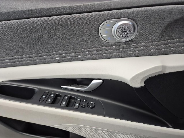 6081501249R18.jpg