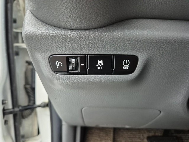 6091000221R13.jpg