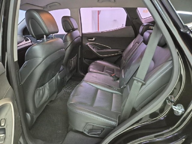 6101501767R12.jpg