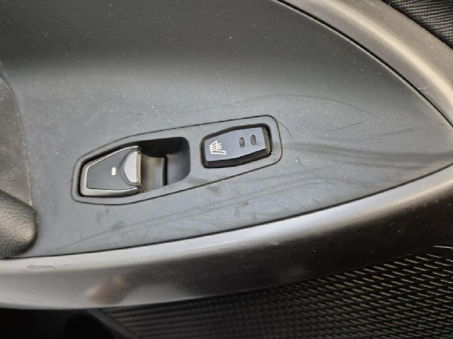 6101501767R19.jpg