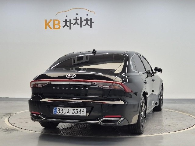 6101001833R3.jpg