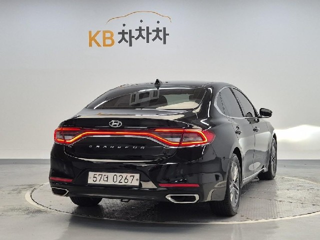 6101501515R3.jpg